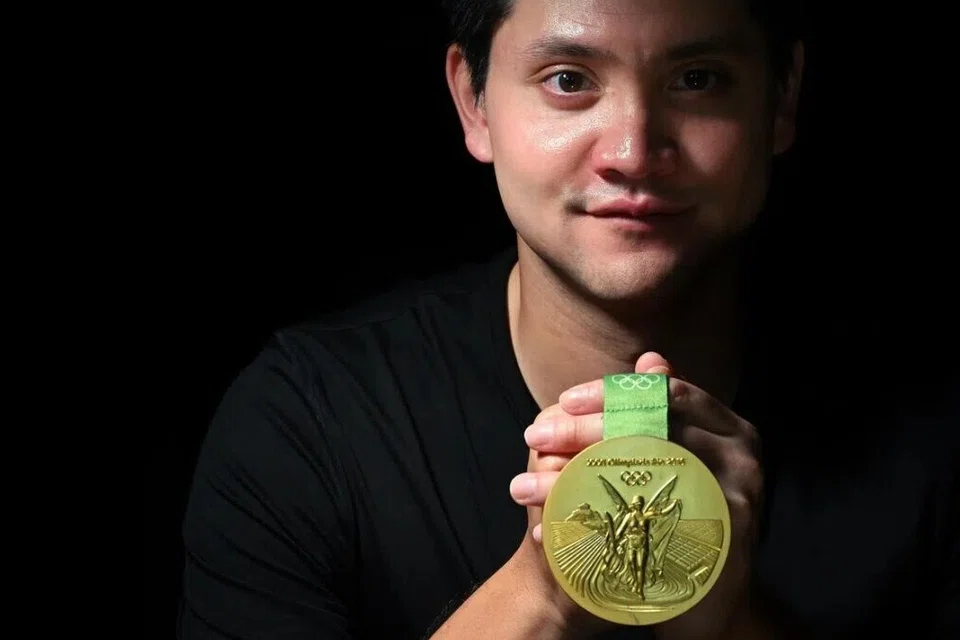 Joseph Schooling, satu-satunya juara Olimpik Singapura, melancarkan biasiswa yang dinamakan sempena dirinya untuk memberi inspirasi kepada generasi baharu atlet sukan akuatik.