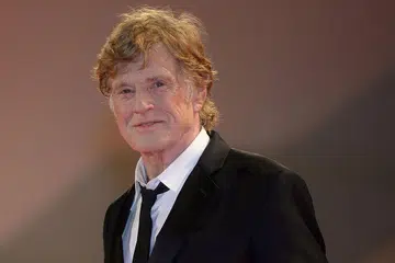 LEGENDA HOLLYWOOD: Membintangi banyak filem-filem klasik, nama Redford mula 'meledak' di layar perak pada 1967 dengan watak dalam filem 'Barefoot in the Park'. - Foto AFP