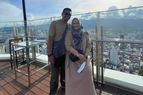 Pada penghujung 2023, Cik Masturah bersama suaminya, Encik Muhammad Farhan, memutuskan untuk mengambil anak titipan melalui PPIS Oasis, sebelum dipadankan dengan seorang bayi berusia tiga bulan pada Januari 2024.