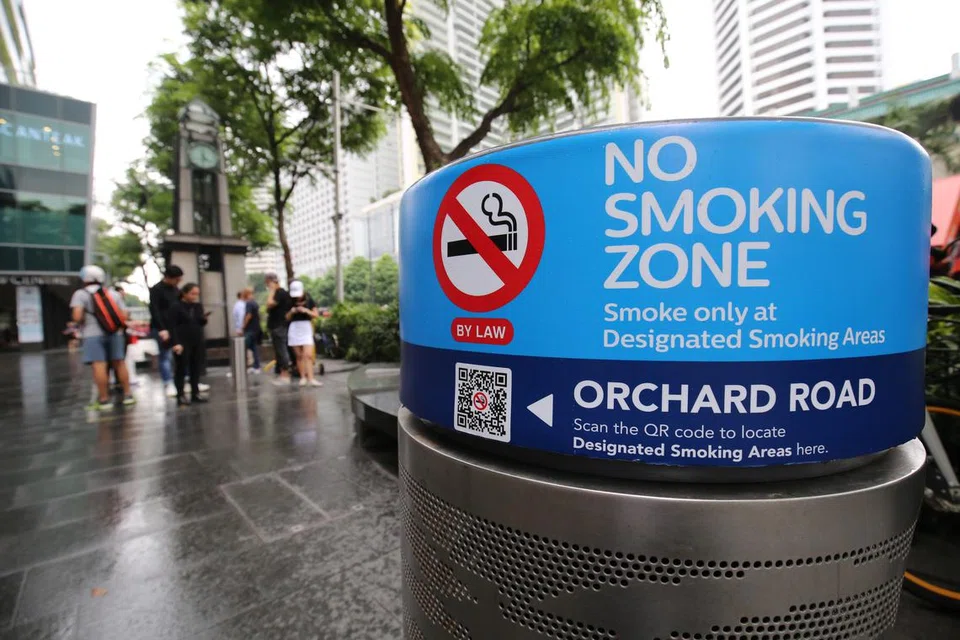 Untuk mengurangkan kesan gejala merokok secara tidak sengaja dalam kalangan orang awam yang tidak merokok, kawasan awam di Orchard Road telah ditetapkan sebagai zon dilarang merokok dan mereka yang hendak merokok hanya boleh berbuat demikian di kawasan tertentu sejak 1 Januari 2019.
