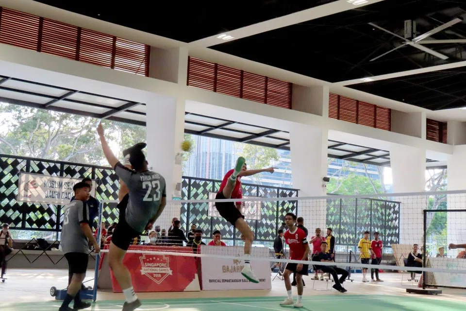 Konfederasi Sepak Takraw Singapura (CSS) menganjurkan Kejohanan Sepak Takraw Terbuka buat pertama kalinya. Acara tersebut akan diadakan di Anjung@WGS, pada 18 dan 19 Januari. 