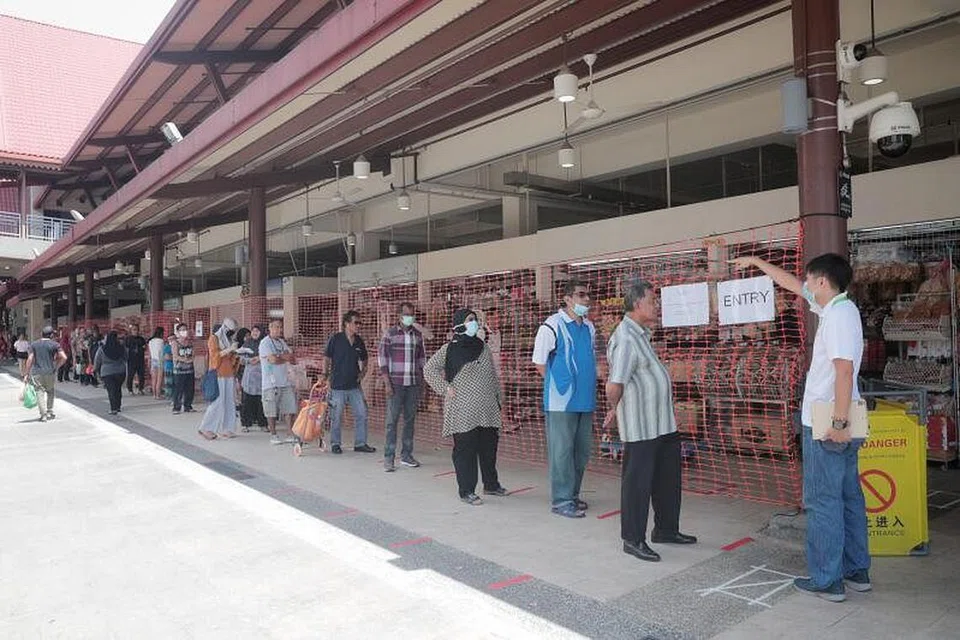 Pasar Geylang Serai antara empat pasar popular yang akan dihadkan lagi bilangan pengunjungnya.