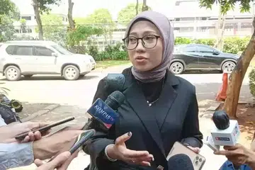 PENDERAAN SEKSUAL: Peguam Melisa Anggraeni memberitahu  wartawan di ibu pejabat Polis Jakarta pada  Rabu bahawa 30 peserta Miss Universe Indonesia tampil mendakwa mereka menjadi mangsa penderaan seksual.