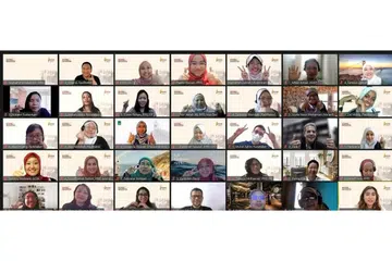 BANGUN KEUPAYAAN WANITA: Setiausaha Parlimen (Kesihatan merangkap Perhubungan dan Penerangan), Cik Rahayu Mahzam ( kiri, dua dari bawah), hadir dalam sesi kedua bagi Perbincangan Dalam Talian mengenai Pembangunan Wanita (OCWD). - Foto PPIS