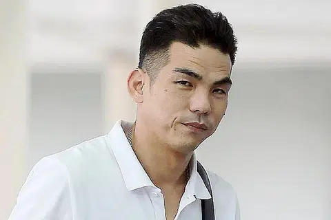 DIDAKWA: Bekas pemandu bas Wong Kum Fatt, 36 tahun, didakwa di mahkamah semalam atas tuduhan menyebabkan kematian pejalan kaki warga tua di Lorong 6 Toa Payoh. - Foto THE STRAITS TIMES