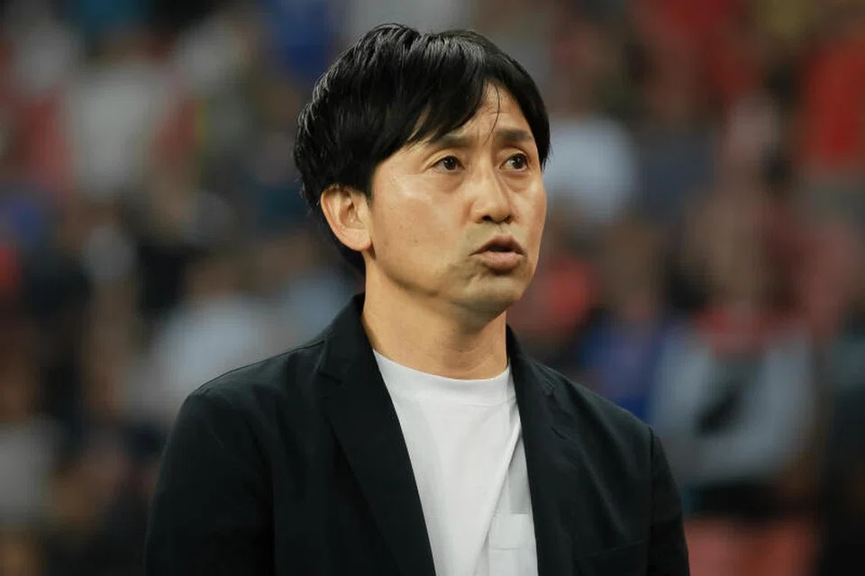 Pada 29 Januari, Persatuan Bola Sepak Singapura (FAS) telah mengumumkan bahawa Takayuki Nishigaya (gambar) telah dipecat sebagai ketua jurulatih Singa, memberi sebab “persembahan dan keputusan pasukan nasional baru-baru ini berada di bawah jangkaan”.