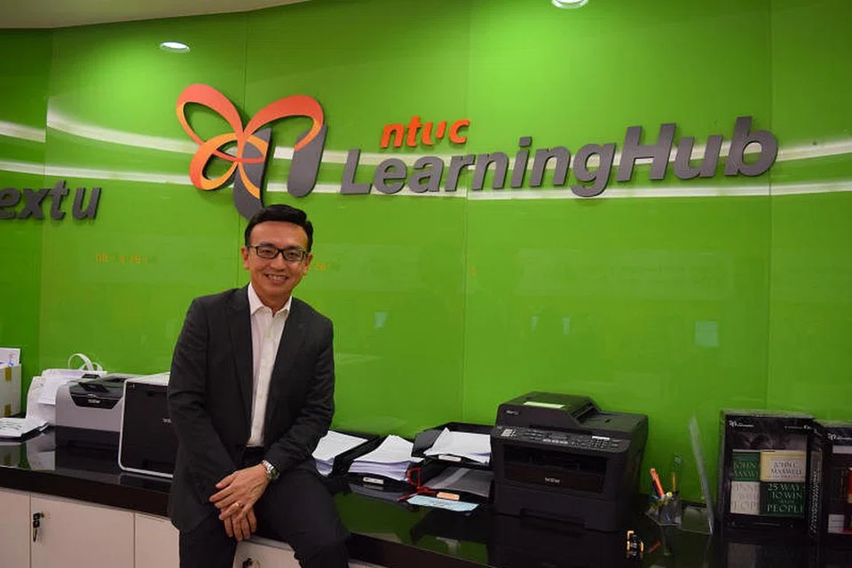 DISIFATKAN SEBAGAI CERIA DAN BAIK HATI: Ketua Pegawai Eksekutif (CEO) Hab Pembelajaran NTUC, Encik Kwek Kok Kwong yang meninggal dunia pada Sabtu (14 November) dianggap sebagai rakan seperjuangan yang baik hati dan suka membantu pekerja. - Foto NTUC LEARNING HUB