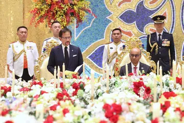 Lawatan negara tiga hari Presiden Tharman Shanmugaratnam (kanan) ke Brunei pada Januari 2024 adalah atas undangan  Sultan Hassanal Bolkiah.