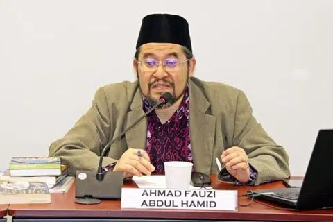 Penganalisis politik merangkap Profesor Kehormat Sains Politik, Universiti Sains Malaysia (USM), Profesor Dr Ahmad Fauzi Abdul Hamid.