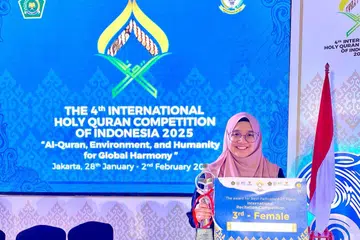 Ustazah A’tiiqah Suhaimi telah meraih tempat ketiga dalam Majlis Musabaqah Tilawah Al-Quran (MTQ) Peringkat Antarabangsa keempat Indonesia 2025.