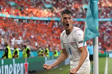 JAMIN TEMPAT: Pemain Republik Czech, Patrik Schick jaringkan gol kedua pasukan dalam kemenangan 2-0 ke atas Belanda di Puskas Arena, Budapest. - Foto EPA-EFE