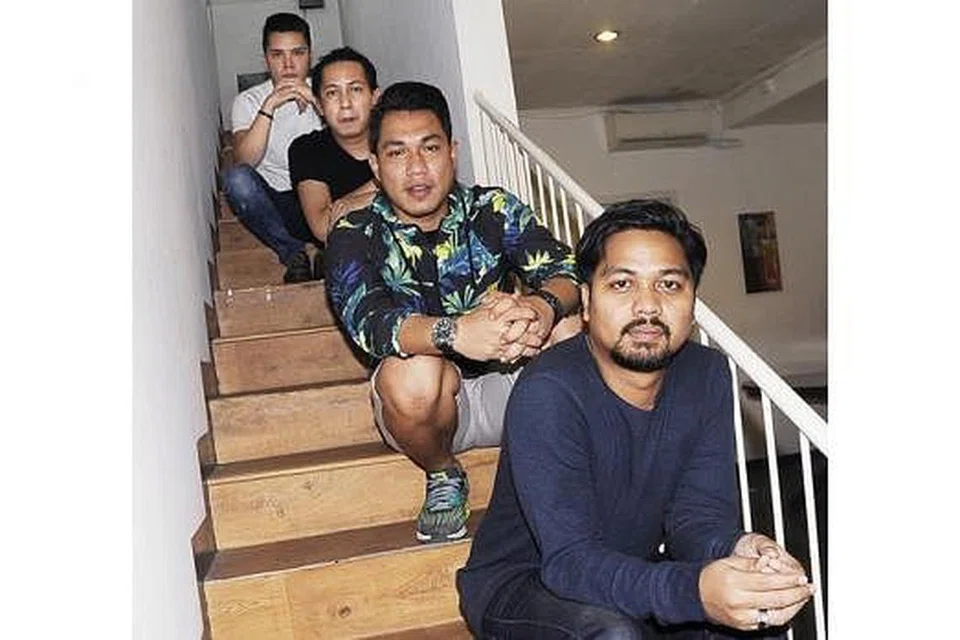 IRAMA KEMELAYUAN DALAM REGGAE: Armada, yang menekankan irama kemelayuan dalam lagu pop-reggae mereka, mencetus inspirasi buat pekerja yang jauh di rantauan agar bekerja keras demi menambah rezeki keluarga. - Foto JOHARI RAHMAT