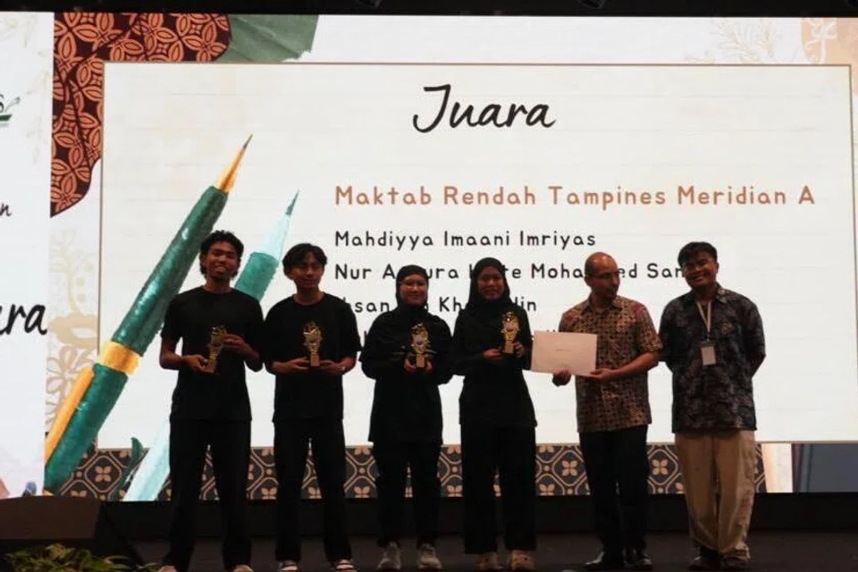 Maktab Rendah Tampines Meridian juara kesuluruhan bagi kategori B.