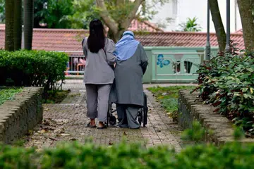 Kementerian Pembangunan Sosial dan Keluarga (MSF) akan memperkenalkan dua program bagi menyokong individu kurang upaya yang memerlukan sokongan rendah hingga sederhana untuk terus hidup dalam masyarakat.