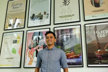 TIDAK MUDAH PUTUS ASA: Penerima ijazah Kepujian Kelas Pertama dalam Perfileman, Encik Luqman Nurhakim Abdul Gafor, melalui perjalanan panjang dalam dunia pendidikan sebelum menemui minat dalam bidang suntingan filem. - Foto BM oleh SYAZA NISRINA