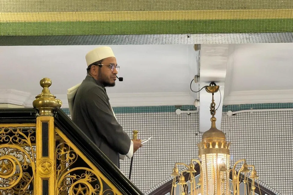 khutbah, mosque, aidilfitri