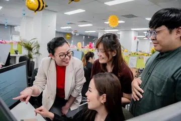 OCBC, pengurus khidmat pelanggan, AI