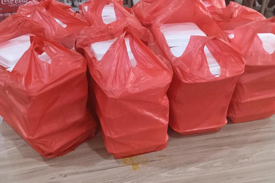 Pemilik gerai itu, Syed Ibrahim Sha, tak sangka panggilan itu berniat jahat, dan hampir membazirkan nasi yang sudah disiapkan. 