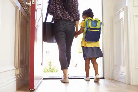 Ramai yang mengalu-alukan garis panduan yang diumum Kementerian Pembangunan Sosial dan Keluarga (MSF), namun ada juga yang mempersoal sama ada perlunya panduan untuk “menjaga anak sendiri”. 