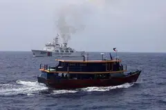 AKSI BERBAHAYA: Ketegangan antara Beijing dan Manila semakin memuncak apabila kedua-dua pihak saling menuduh berhubung beberapa kejadian di Laut China Selatan.