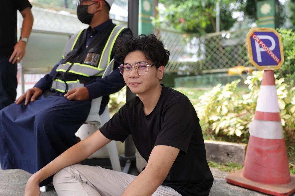 Pelajar Politeknik Republik, Encik Muhammad Yuhaiman Mohd Yusri, berusia 20 tahun, amat teruja masjid akan diperluaskan untuk berkhidmat kepada lebih ramai jemaah.