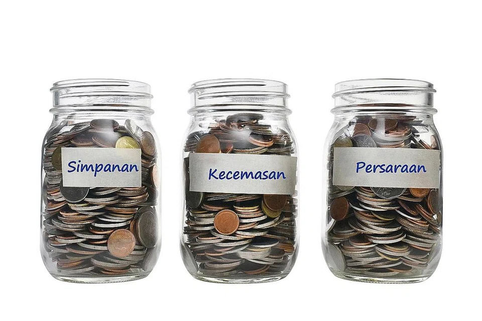 PERSIAPAN AWAL: Tabiat menabung dan menubuhkan dana kecemasan boleh membantu warga mengharungi ketidaktentuan dan kejadian kewangan yang tidak diduga. - Foto hiasan ISTOCKPHOTO
