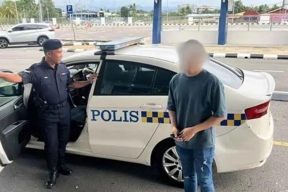 Lelaki yang dipercayai membuat komen berbaur penghinaan terhadap kalimah Allah di laman sosial dipanggil Polis Kota Kinabalu, Sabah, untuk disiasat.