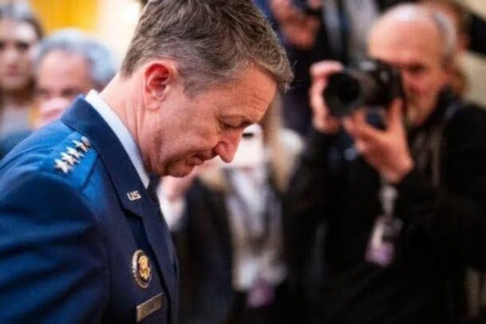 Jeneral Dan Caine, rumah putih, perang iran