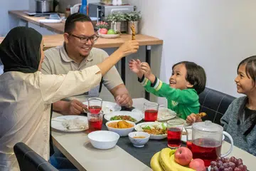 adab, makan, kanak-kanak