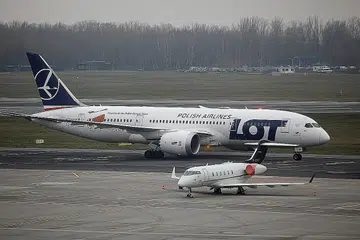 PERMINTAAN MENINGKAT: Boeing dan Airbus telah menjual habis model jet popular mereka sehingga sekurang-kurangnya 2029. - Foto REUTERS