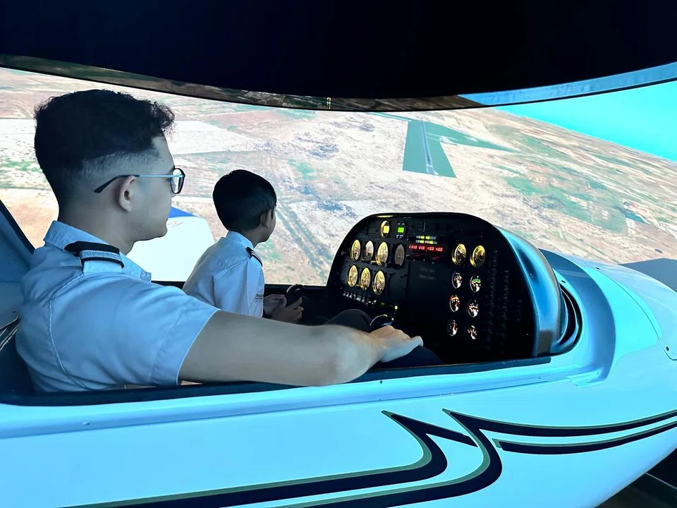 Ibu pejabat baru Aeroviation mempunyai 10 pelatih teori penerbangan. Ia juga dilengkapi dengan simulator realiti maya (VR), simulator pengenalan suara kawalan udara dan juga dua simulasi penerbangan, iaitu Cessna 172 dan Diamond 20.