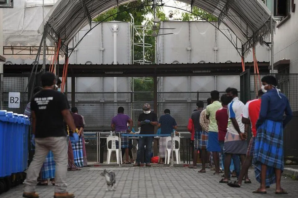 PENULARAN COVID-19 DI DORMITORI: Sebanyak 33 daripada 73 kes Covid-19 yang baru dikenal pasti di dormitori adalah penghuni Avery Lodge Dormitory dengan kebanyakannya diuji positif menghidap koronavirus ketika dalam kuarantin.- Foto BH oleh KUA CHEE SIONG
