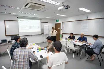 Pergas, kerjaya, graduan