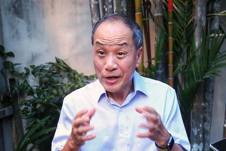 TIADA SESALAN: Encik Low yang tidak akan bertanding dalam pilihan raya umum akan datang berkata beliau tidak menyesali apa-apa kerana menganggap tugasnya sudah selesai selepas berkhidmat sebagai Anggota Parlimen Parti Pekerja selama hampir 30 tahun. - Foto ZAOBAO