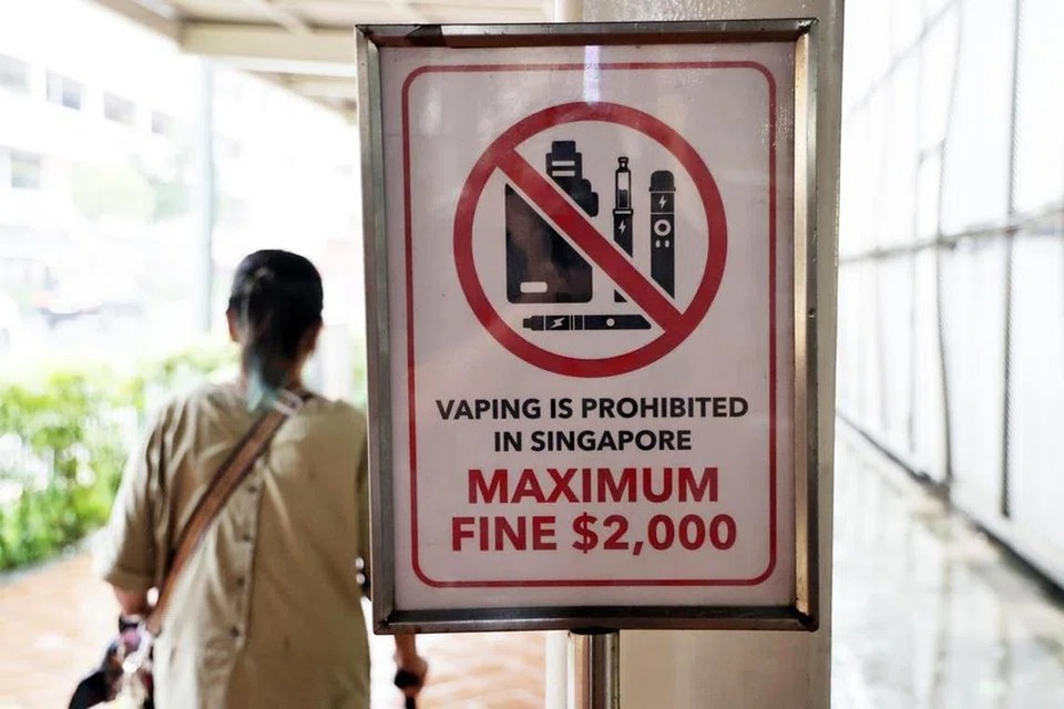 Pekerja jagaan kesihatan awam, vape, boleh dibuang kerja