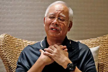 BUAT PENJELASAN: Datuk Najib memberi penjelasan mengenai kes 1MDB selain beg mewah dan wang tunai jutaan dolar yang dirampas daripada rumahnya dalam wawancara dengan Reuters pada Selasa lalu. - Foto REUTERS