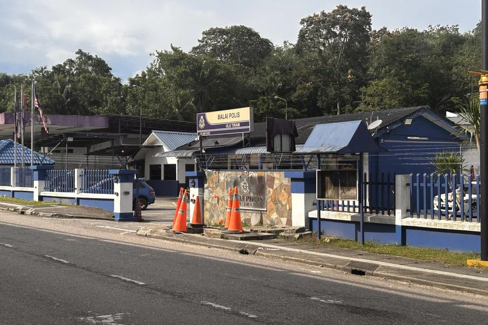 Balai Polis Ulu Tiram yang terletak di Jalan Kota Tinggi, Johor Bahru.