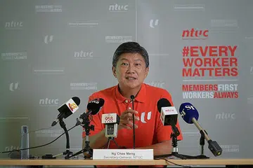 ENCIK NG CHEE MENG: Mahu pastikan pekerja dapat meraih pendapatan lebih tinggi, kemahiran lebih relevan melalui latihan dan transformasi. - Foto BH oleh NG SOR LUAN