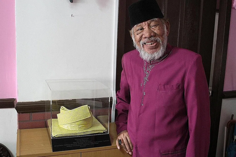 BERASA LEBIH SIHAT: Pelakon dan pelawak Mahadi Shor berasa dirinya lebih sihat kini walaupun kakinya agak lemah dan sukar berjalan jauh sendirian. - Foto INIAZ RAHIM