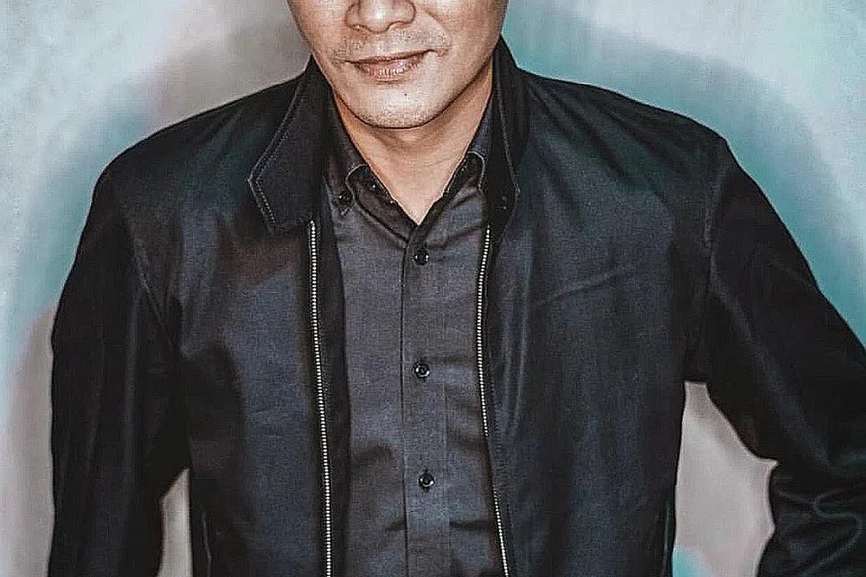 RAIH INSPIRASI: Sebagai pengacara dengan lebih 20 tahun pengalaman dalam bidang seni, Suzairhe Sumari, menghargai setiap cebisan pengalaman yang mendewasakannya tatkala mengacarakan rancangan hiburan atau infomaklumat. - Foto INSTAGRAM SUZAIRHE SUMARI