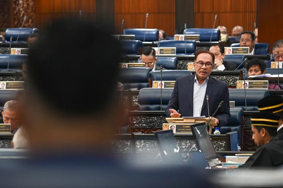 TIDAK IKTIRAF: Perdana Menteri Malaysia, Datuk Seri Anwar Ibrahim, menegaskan Malaysia menolak rancangan Amerika Syarikat hendak mengenakan sekatan sehala terhadap individu, agensi atau negara yang memberi sokongan kepada Hamas.
