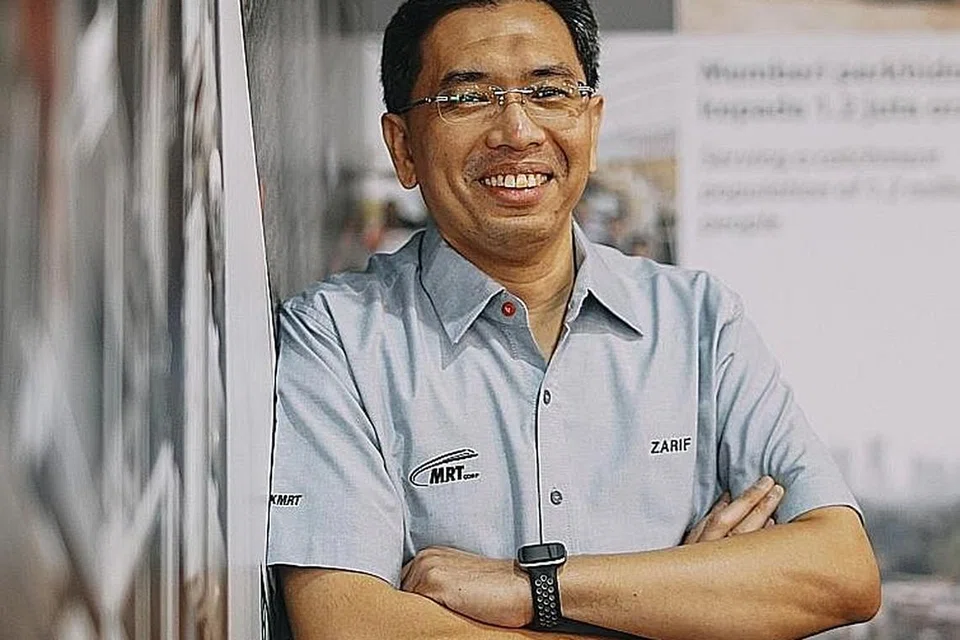 LEBIH PRIHATIN SOAL KELANCARAN: Datuk Zarif (gambar atas), yang mengawasi projek RTS Link di pihak Malaysia, lebih prihatin terhadap kecekapan operasi kereta api apabila ia mula beroperasi. - Foto MRT CORP