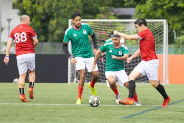 Lebih 150 peserta menyertai Fiesta Bola Sepak 2026 yang dianjurkan buat julung-julung kalinya oleh SPH Media pada 7 Jun yang diadakan di Pusat Latihan Lion City Sailors yang terletak di Mattar Road.