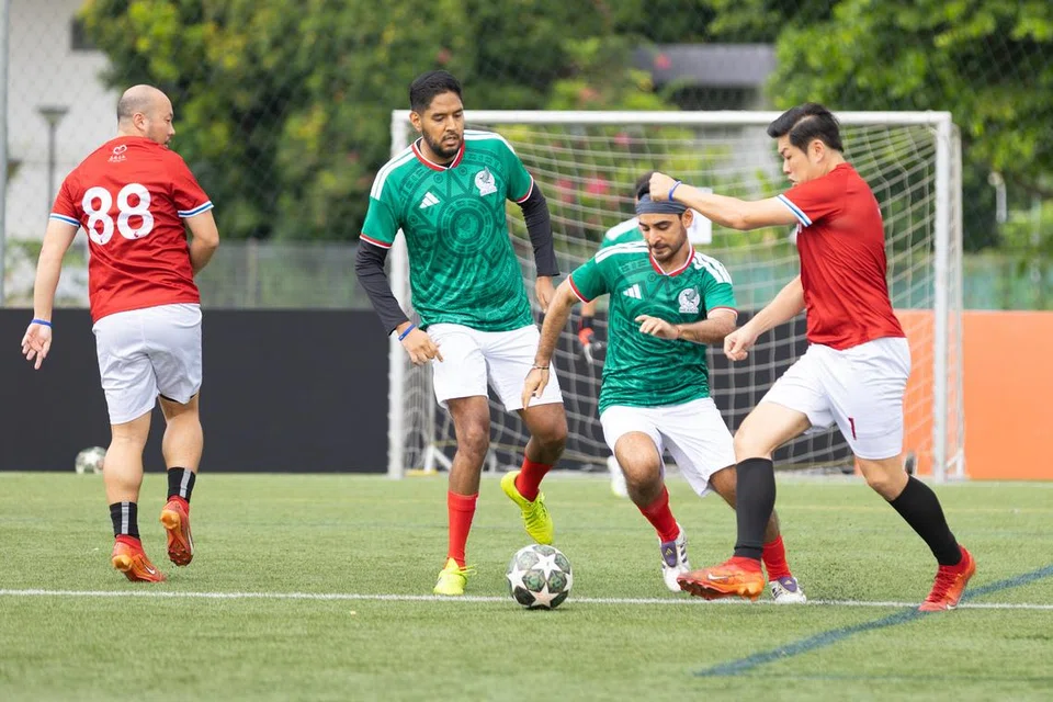 Lebih 150 peserta menyertai Fiesta Bola Sepak 2026 yang dianjurkan buat julung-julung kalinya oleh SPH Media pada 7 Jun yang diadakan di Pusat Latihan Lion City Sailors yang terletak di Mattar Road.