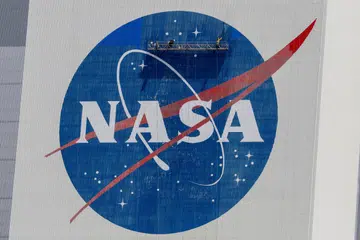 Setakat ini, NASA berjaya mengelakkan pemotongan besar-besaran yang menjejas agensi-agensi lain, dipercayai hasil campur tangan saat akhir oleh Jared Isaacman, calon Ketua NASA yang dilantik oleh Presiden Trump. Isaacman, seorang bilionair dalam bidang pembayaran elektronik dan pelanggan tetap SpaceX, dilihat mempunyai hubungan rapat dengan Elon Musk — penasihat utama Trump dan perancang utama usaha pemotongan bajet persekutuan.