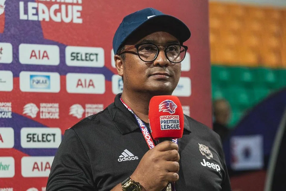 TINGGALKAN KELAB: Akbar Nawas telah meletak jawatan dan meninggalkan Balestier Khalsa untuk mengendalikan kelab Udon Thani di Thailand. - Foto FACEBOOK BALESTIER KHALSA