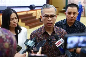 Malaysia, media sosial, Fahmi Fadzil, sekatan media sosial 16 tahun, SKMM, pengesahan umur MyKad, perlindungan dalam talian kanak-kanak, undang-undang media sosial Malaysia.