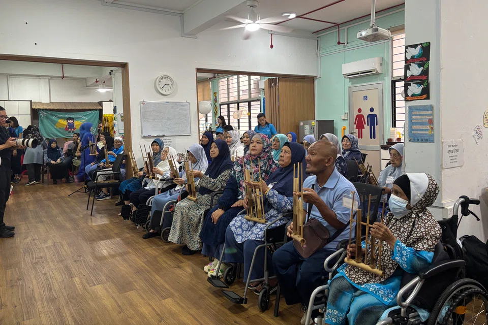 Club Heal, Kelab Heal, angklung, Esplanade