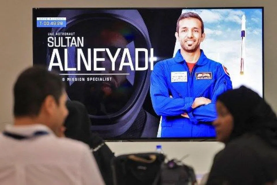 ANGKASAWAN ‘SPACEWALK’: Encik Sultan AlNeyadi dipilih sebagai angkasawan pertama Arab yang melakukan ‘spacewalk’ pada April 2023. UAE menjadi negara ke-10 yang melakukan ‘spacewalk’. 