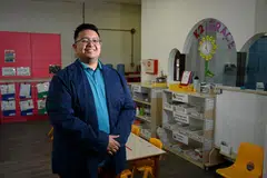 Ketua pusat di Iyad Perdaus Hougang, Encik Muhammad Hadi Kamal, berkata Ibu bapa kini semakin terbuka kepada pendidik prasekolah lelaki, manakala rakan sekerja melihat mereka sebagai sebahagian daripada pasukan, bukannya sesuatu yang luar biasa.